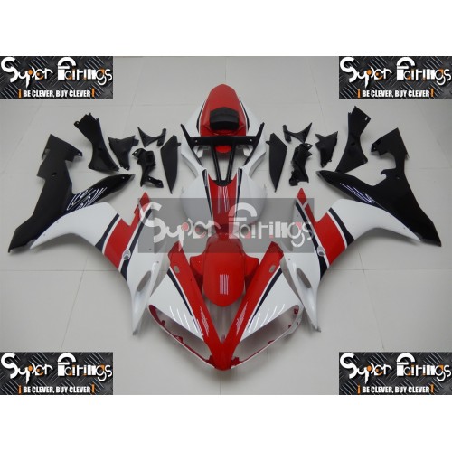 04-06 Yamaha YZF-R1 DESIGN 15